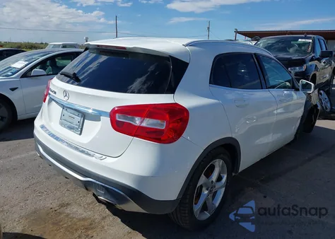 2020 Mercedes-Benz Gla 250 z USA, uszkodzony, nr VIN W1NTG4EB3LU040623